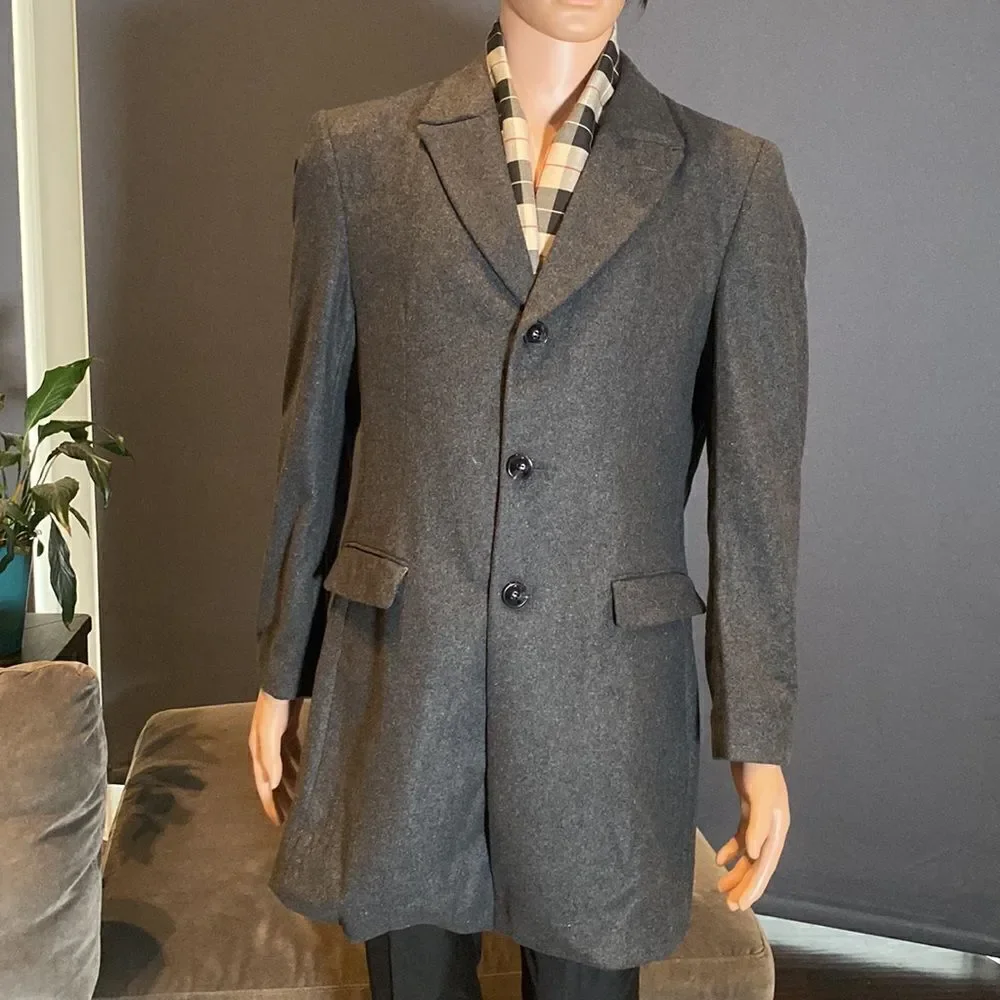 Men’s Gray Coat Winter Jacket with Detachable Plaid Scarf Size M NWT